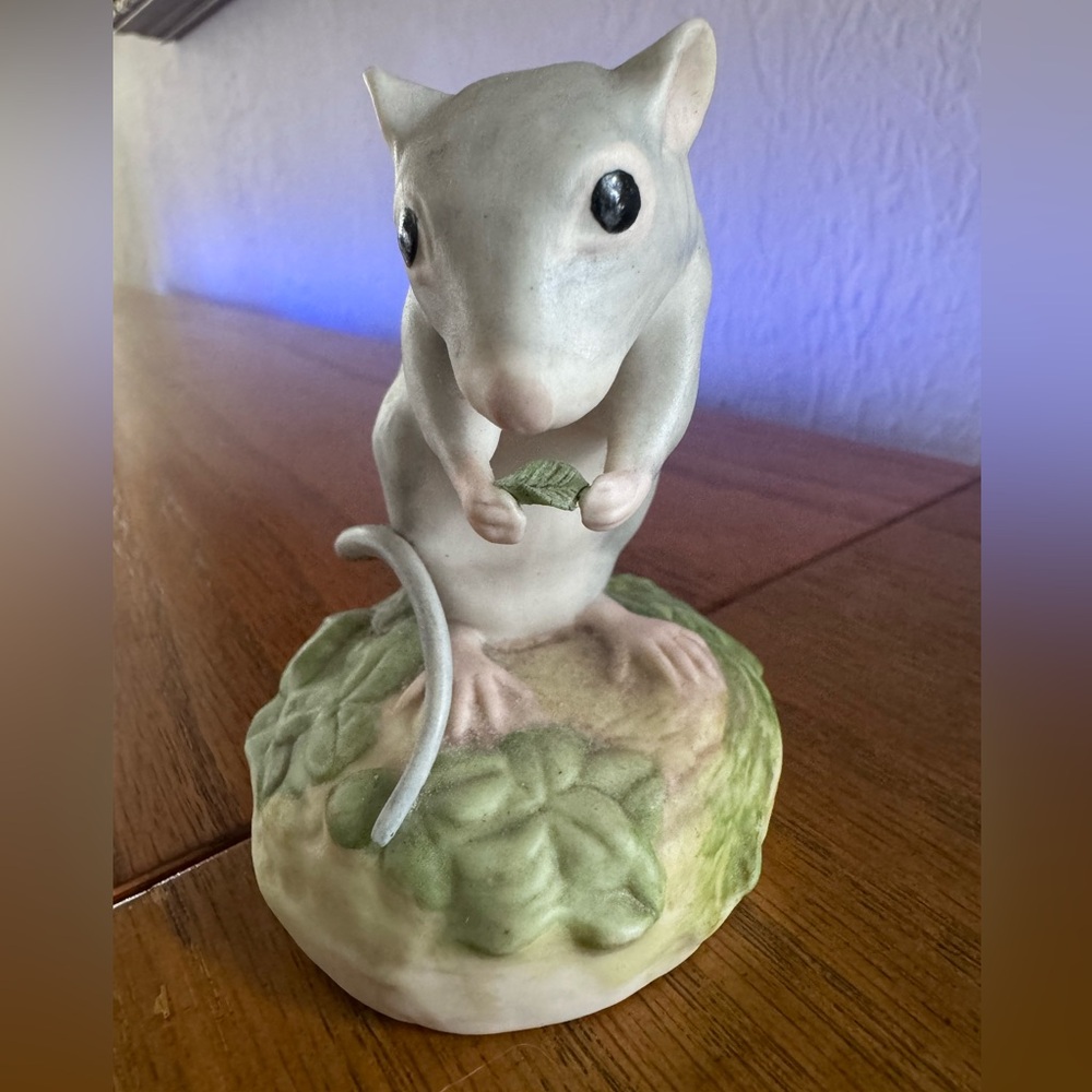Cybis mouse, circa 1972, 52 years young 😄